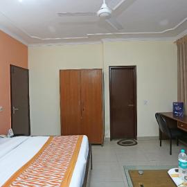 Hotel O Kalkaji Residency Bnb Near Lotus Temple