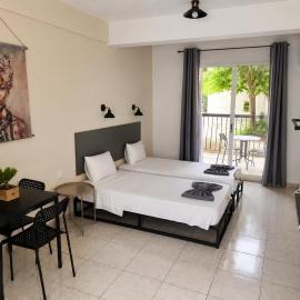 Summer's Hotel Apartments, ξενοδοχείο στην Αγία Νάπα