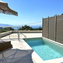 Goldeneye luxury Suites