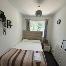 Double Room on a quiet neighbourhood, hotel in Middleton