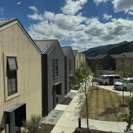 5 Mile Villa Close to Airport Mall, hotel a Queenstown