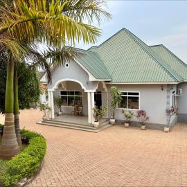 COMFORT ZONE Lodge Kigoma, hotel a Kigoma