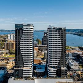 Lux Lakeside Stay