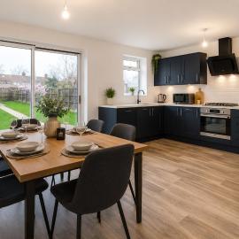 Winchester House Bedford - Parking, Garden, 9 mins to Universal