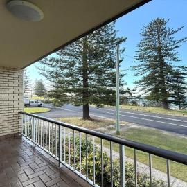 Flinders Lodge Unit 4 - Lifestyle Yamba, hotel in Yamba