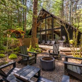 Cozy Mt Hood Cabin in Zig Zag Village