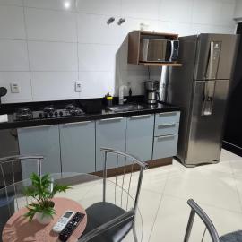 loft 10 em Salto Acomoda até 4 pessoas rede urbana، فندق في سالتو