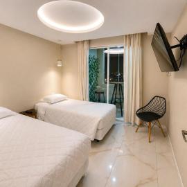 suite privada con vista a la ciudad cerca al terminal, hotel v destinácii Ibarra