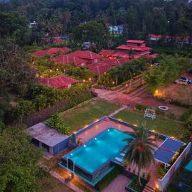 Clover Holiday Village Coorg Resort by VOYE HOMES, hotel in Sanivārsante