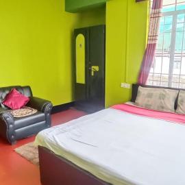 Savi Home Stay, hotelli kohteessa Shillong