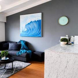 Coastal Escape Walk to Beach, Cafes & CBD