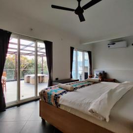 Grand Riverview Penthouse by hnh at Baga-Arpora