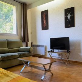 Appartement pour 6-7 petit prix, khách sạn ở Enchastrayes