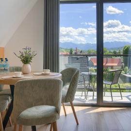 Villa MR Obrochta Tatra View & Sauna - 5 min do Gorący Potok i Termy Szaflary, hotelli kohteessa Biały Dunajec