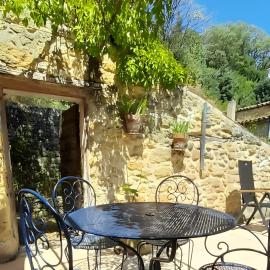 Maison Des Trois Soeurs, hotel di Cadenet