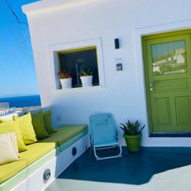 Finikas Cave House