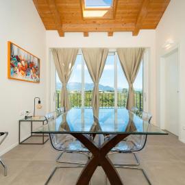 Corte Tegassa Pool & Spa, מלון בפינרולו