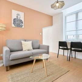 One-bedroom apartment in the heart of Croix.