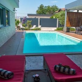 Villa Vie Luxury Retreat、ブラガイのホテル