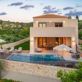 VaMa Luxury Living-8BR Design Villa with Private Heated Pool