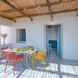 acqua di mare, near elevator, few steps, parking