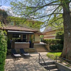 Hársfa Jakuzzis Nyaraló Szarvas: Szarvas şehrinde bir otel