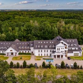 Hotel Cztery Pory Roku BUSINESS & SPA, хотел в Белск Подляски