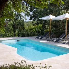 Maison Orchidée - Charmant gîte de groupe, piscine & nature en Périgord Vert, hotel in Saint-Martial-de-Valette