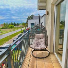 80 m2 Rootfop Apartment with Balcony & Free Parking, hotel in Gerasdorf bei Wien