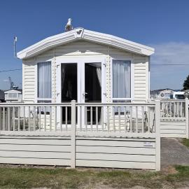 Lovely 6 Berth Caravan At Suffolk Sands Holiday Park Ref 45010Mv