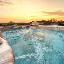 Penthouse mit Whirlpool, Sauna, XXL-Terrasse mit Bergblick & Tischfußball