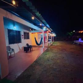Beachside Cabana with Pool & Beach Access, hotel in Nueva Gorgona