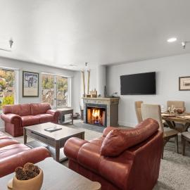 Fashion Coalition 402 by Park City Lodging