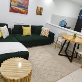 J&M Homes - 2 br Naivegas apartment, hotel in Munyu