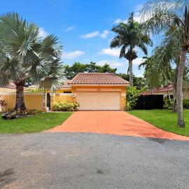 Ten Palms Vacation Home