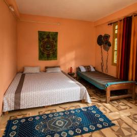 Homies Stay And Cafe, hôtel à Kasol