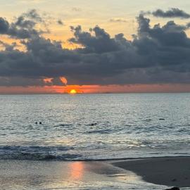 Sunset Cove, hotel di Jolly Harbour