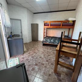 Alojamiento Cali, Hotel in Jardín América