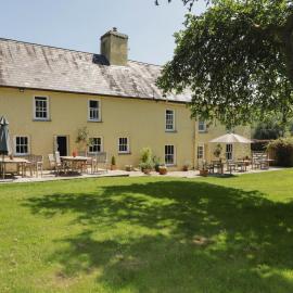 Ty Mawr Country House