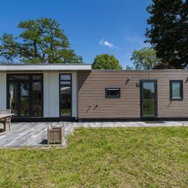 Stijlvol 4-persoons chalet in Betuwe, Zennewijnen