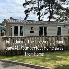 Static Caravan Sleeps 4 with Parking and Balcony, hotel in Jedburgh