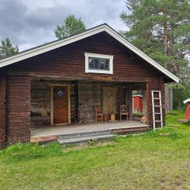 Log home in the woods, готель у місті Moskojärvi