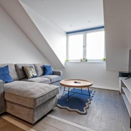 The Navy House | Luxury Family Apartment, hotel u gradu Vitstejbl