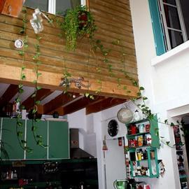 Charming house near Paris, hotel in Montreuil