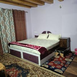Zanskar Homestay and Camping, hotel u gradu Padam