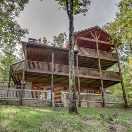 Country Dreams Near Ocoee River Hot Tub Fire Pit