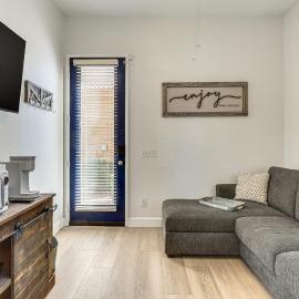 Steps to Empire Polo Club: Casita w/ Pool Access
