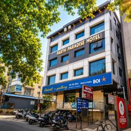Parth Paradise Hotel, хотел в Индор