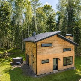 Chalet Chic et Spa - St-Come, hotel i Saint Come