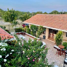 The Mountainstream Lodge, hotel in Lethem